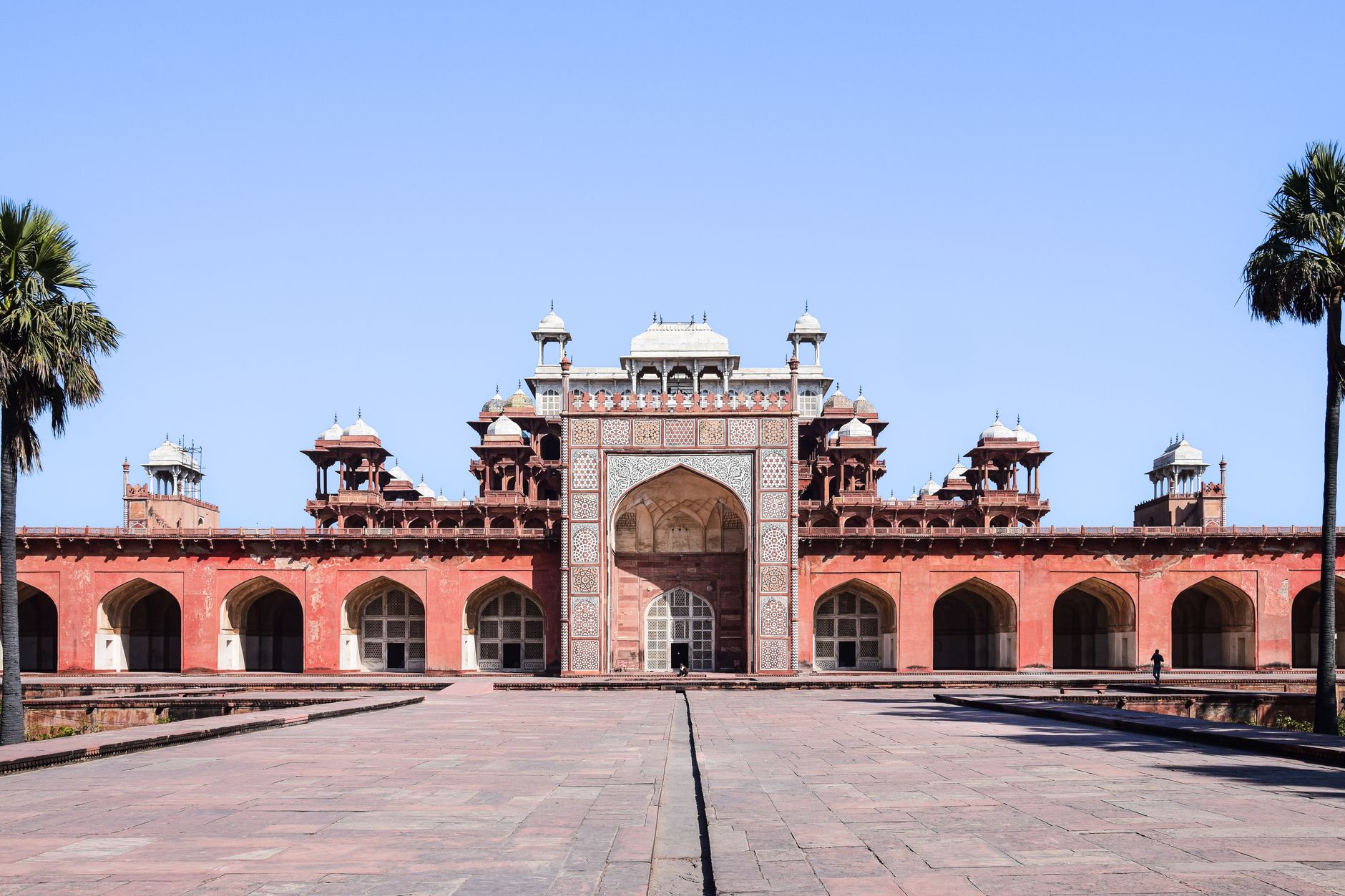 Akbar’s Royal Kitchen: The Best Proven Dishes to Try